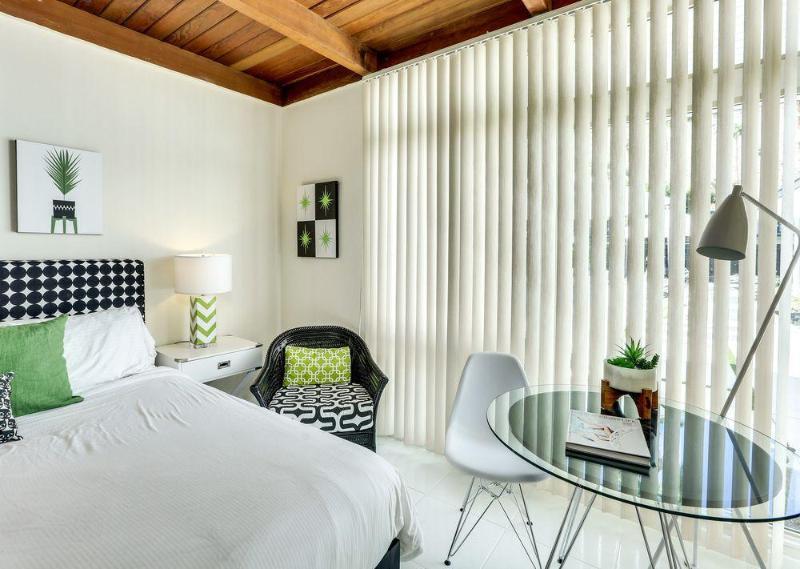 Calla Lily Inn Palm Springs Bagian luar foto
